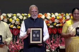 मोदी ने संघ की यात्रा में समय की चुनौतियों का उल्लेख किया