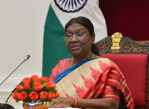 भारत की अर्थव्यवस्था की तेजी पर राष्ट्रपति मुर्मू की टिप्पणी