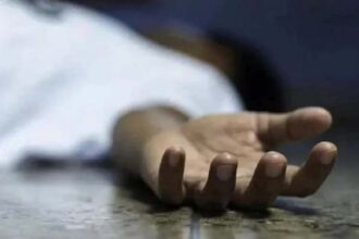 मांगलिक कार्यक्रम में शामिल महिला ने 13वीं मंजिल से कूदकर आत्महत्या की