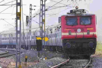 त्योहारों के दौरान यात्रियों के लिए स्पेशल ट्रेनें चलेंगी