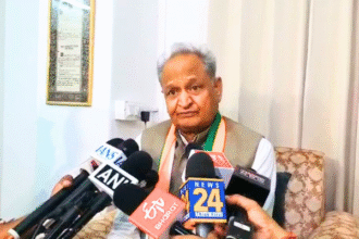 भाजपा के लोगों में घमंड, बिहार चुनाव जीतना जरूरी: गहलोत