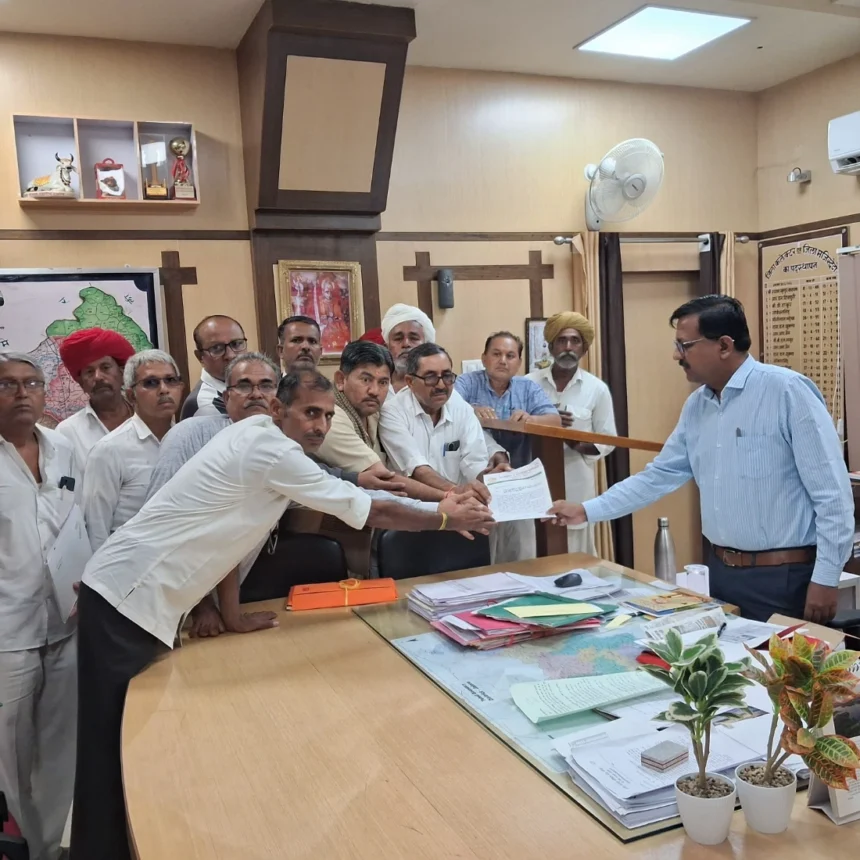 भीनमाल में गौभक्तों ने गौशालाओं की समस्याओं पर ज्ञापन सौंपा