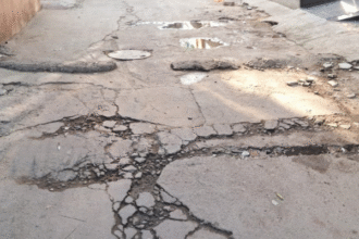 कोटा के वार्ड 71 में सड़कें और सीवरेज चैंबर बन रहे हैं समस्या