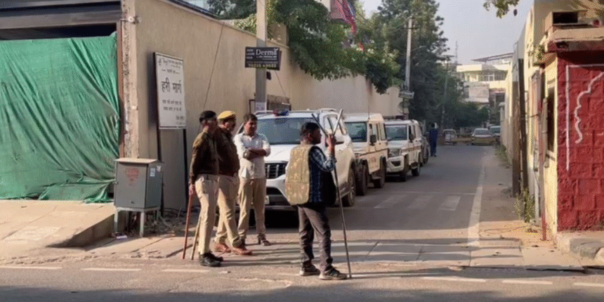 सिविल लाइंस में लेपर्ड की घुसपैठ से मची अफरा-तफरी