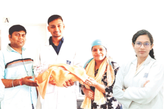 जन्म के पहले दिन मौत से जूझती नवजात की कहानी