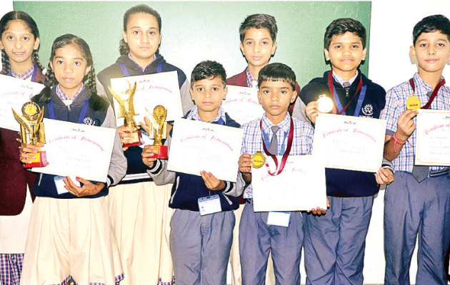 दैनिक नवज्योति की राखी प्रतियोगिता में पुरस्कार वितरण