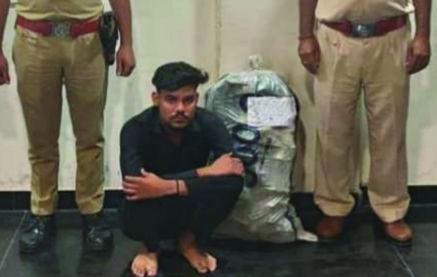 जयपुर में अवैध हुक्का बार पर पुलिस की बड़ी कार्रवाई