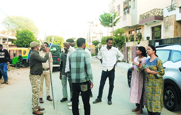 जयपुर में दुर्गापुरा कॉलोनी में तेंदुए का आतंक