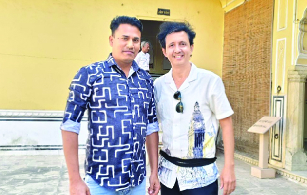 श्याम मशालकर ने हवामहल की सुंदरता की सराहना की