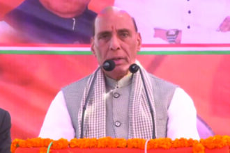 राजद और कांग्रेस के नेताओं की जमानत पर राजनाथ सिंह की टिप्पणी