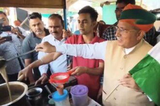 बीकानेर में ‘रन फॉर यूनिटी’ कार्यक्रम में केंद्रीय मंत्री ने बनाई चाय