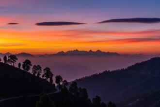 नवंबर-दिसंबर में घूमने के लिए बेहतरीन हिल स्टेशनों की जानकारी