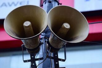 उत्तरप्रदेश में धार्मिक स्थलों से लाउडस्पीकर हटाने की कार्रवाई जारी