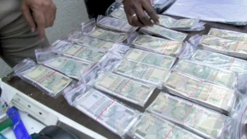 भोपाल में नकली नोट बनाने वाले विवेक की गिरफ्तारी