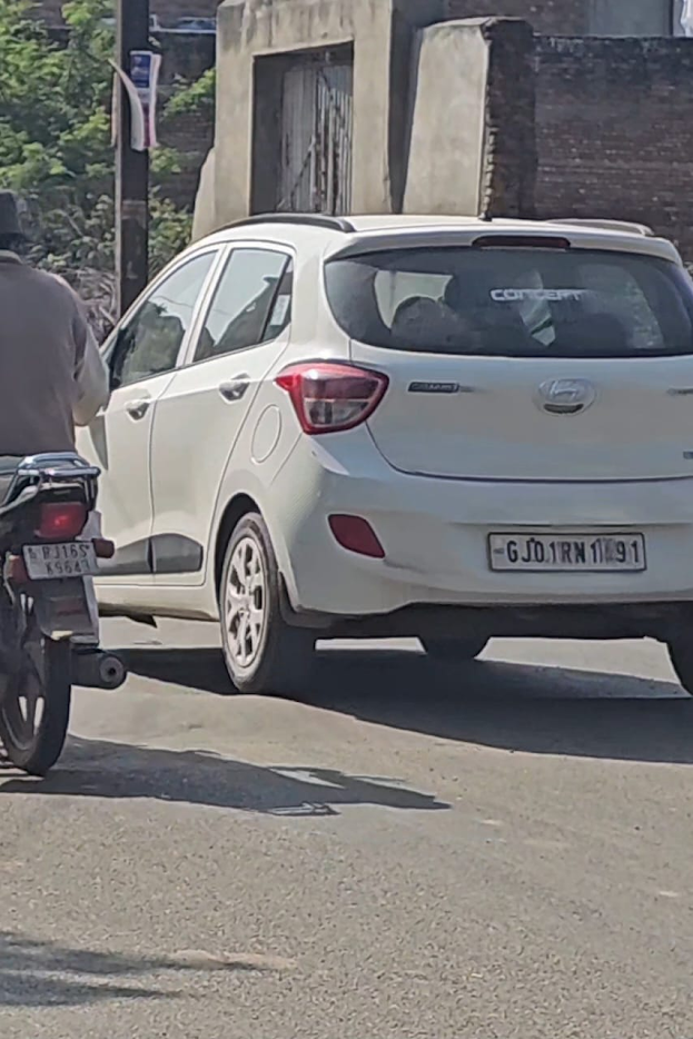 तखतगढ़ में बिना संकेत वाले स्पीड ब्रेकरों से बढ़ रही दुर्घटनाएं