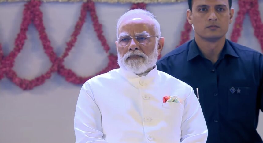 प्रधानमंत्री मोदी ने बिरसा मुंडा जयंती और झारखंड दिवस पर शुभकामनाएं दीं