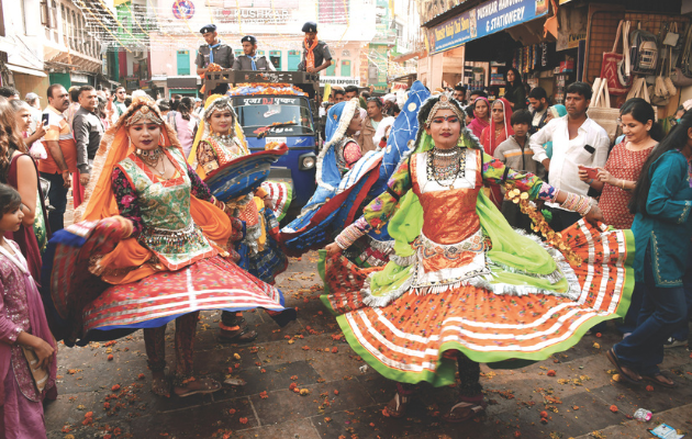 पुष्कर मेले का शुभारंभ, श्रद्धालुओं की भारी भीड़