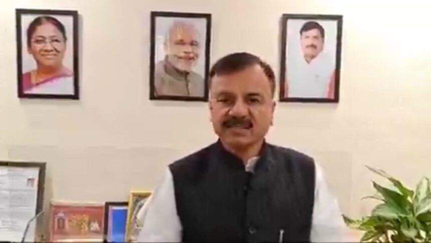 शिक्षकों की समस्याओं के समाधान के लिए शिविर आयोजित होंगे