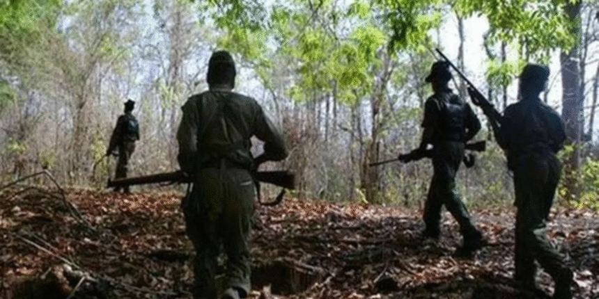 सुरक्षाबलों और नक्सलियों के बीच मुठभेड़ में 7 नक्सली ढेर